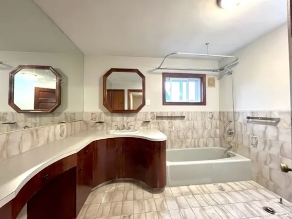 4 bed, 2 bath apartment for rent at 183 Cottage Park Rd Unit 2, Winthrop — photo 11 of 16