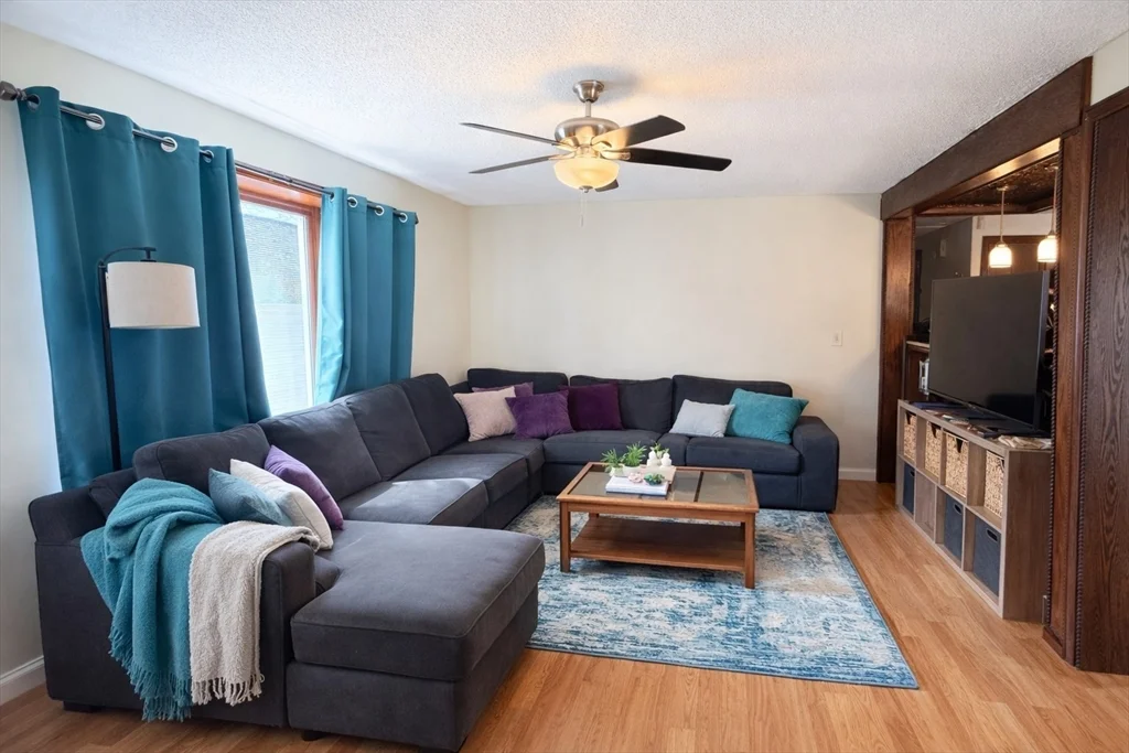 3 bed, 1 bath apartment for rent at 183 Forest St Unit B, Arlington — photo 6 of 15