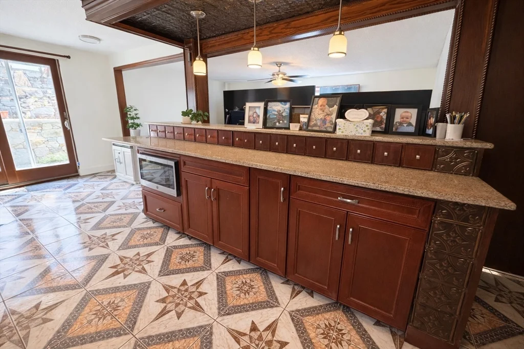 3 bed, 1 bath apartment for rent at 183 Forest St Unit B, Arlington — photo 3 of 15