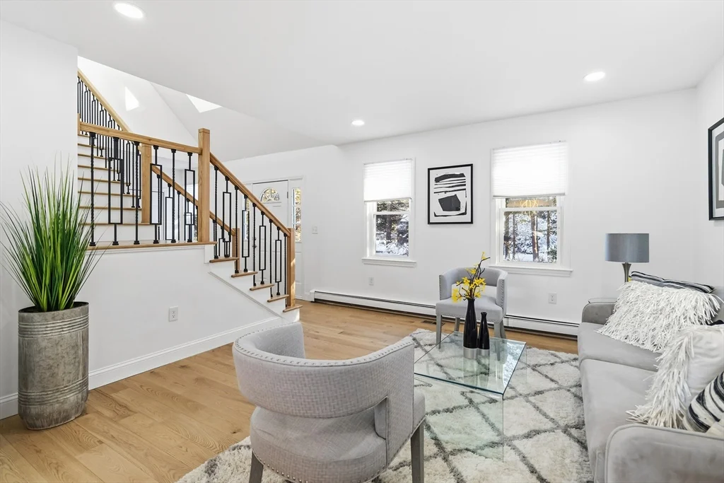3 bed, 4+ bath apartment for rent at 183 Gardner St, Hingham — photo 16 of 41