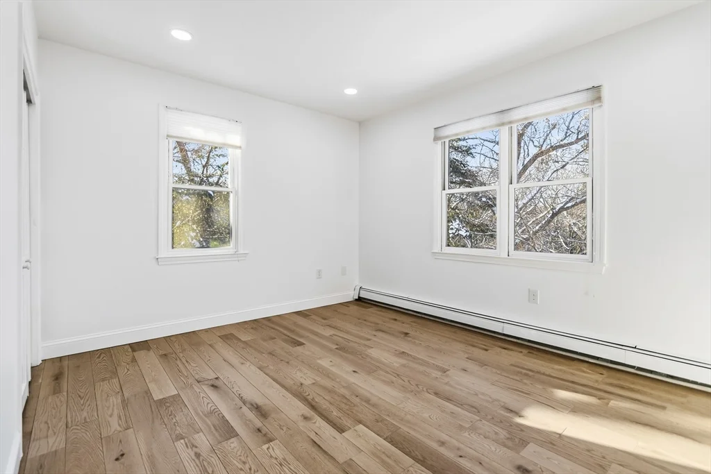 3 bed, 4+ bath apartment for rent at 183 Gardner St, Hingham — photo 32 of 41