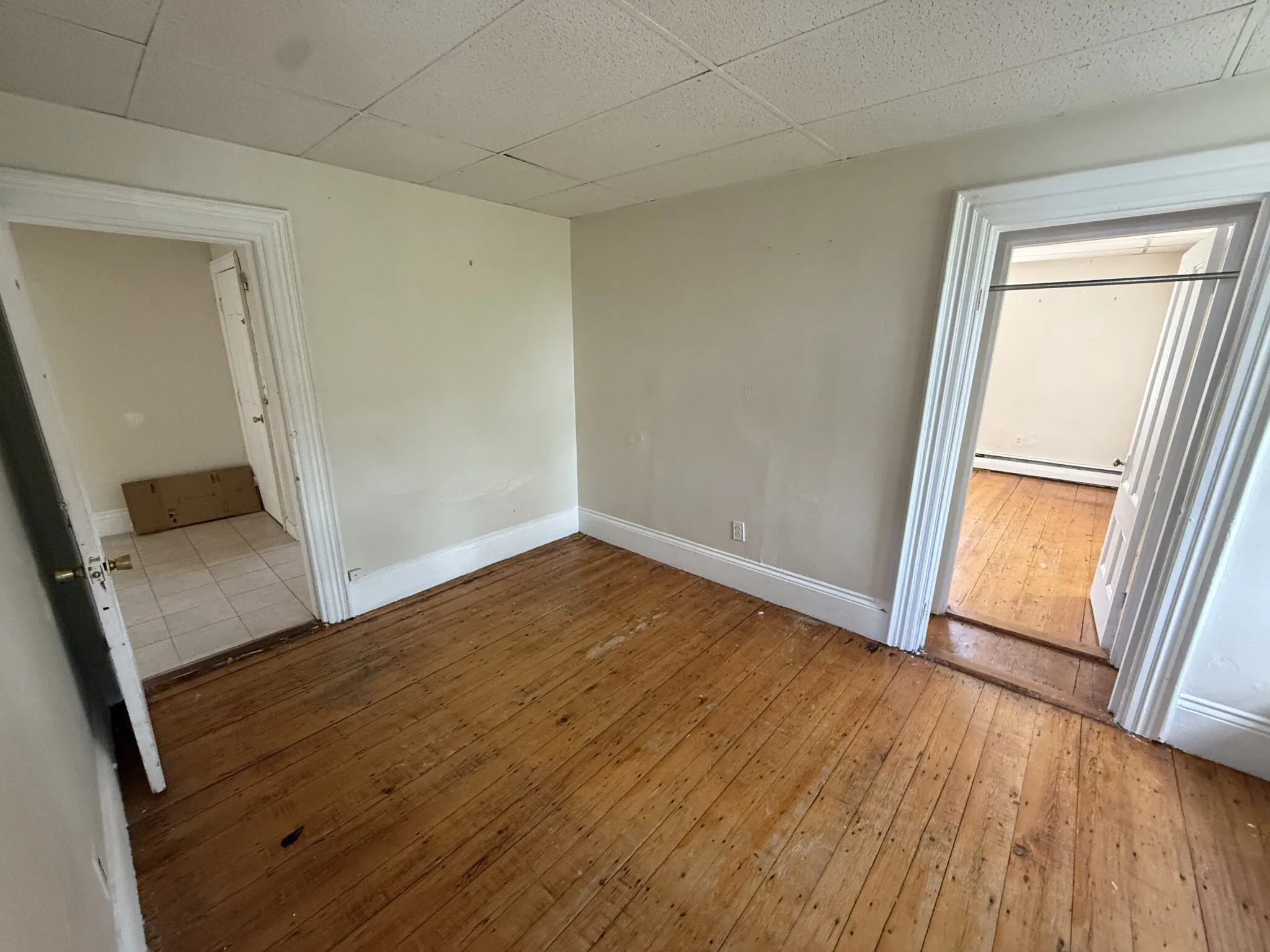 3 bed, 1 bath apartment for rent at 183 Harvard St Unit 3, The Port — photo 6 of 10