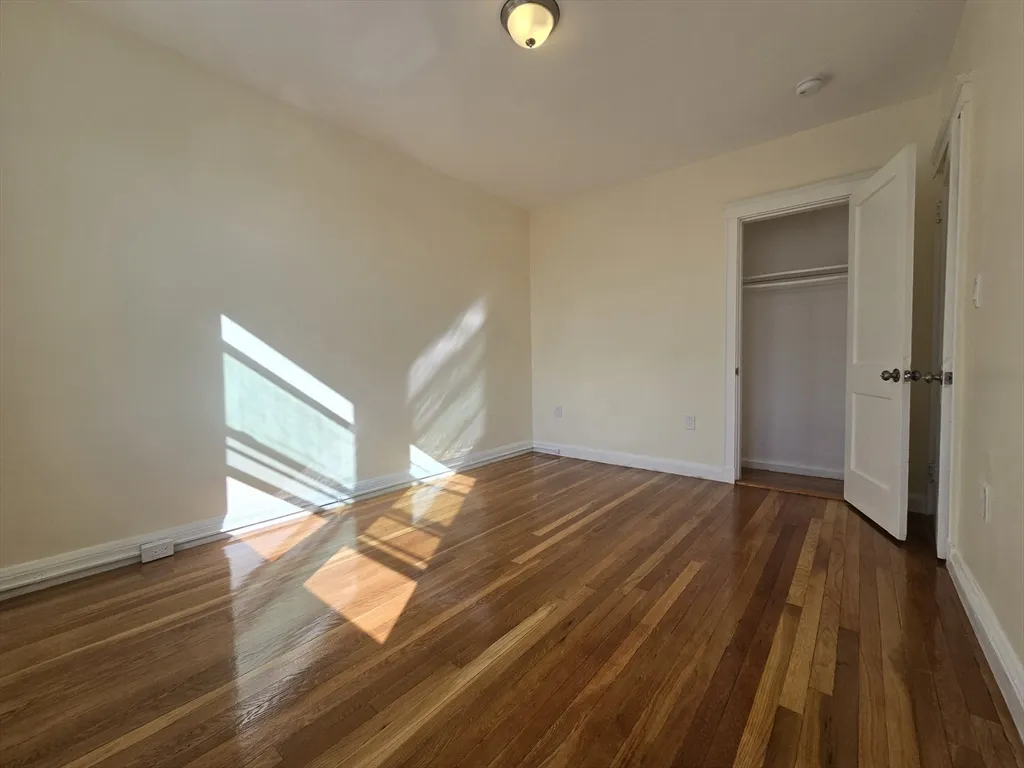 2 bed, 1 bath apartment for rent at 183 Kent Unit 5, Coolidge Corner — photo 6 of 9