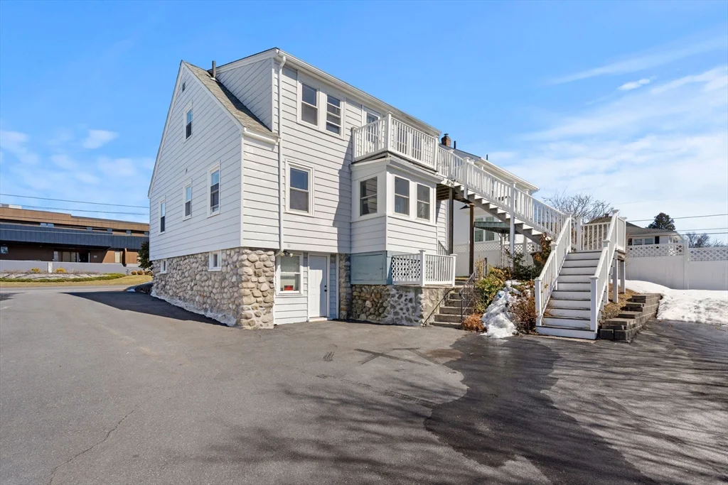 1 bed, 1 bath apartment for rent at 183 Massachusetts Ave Unit 2, North Andover — photo 4 of 23