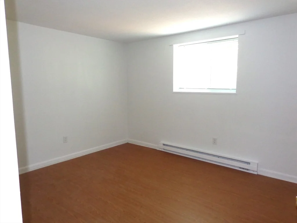 2 bed, 1 bath apartment for rent at 183 Mount Auburn St Unit 15, Watertown — photo 9 of 15