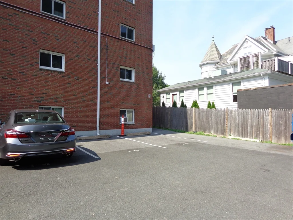 2 bed, 1 bath apartment for rent at 183 Mount Auburn St Unit 15, Watertown — photo 14 of 15