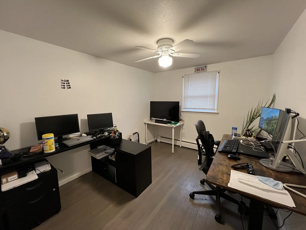 3 bed, 1 bath apartment for rent at 183 Oak St, Raynham — photo 10 of 18
