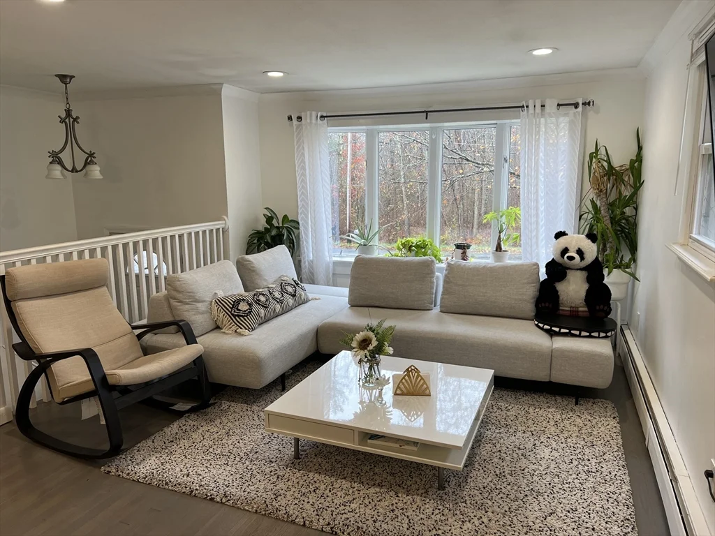 3 bed, 1 bath apartment for rent at 183 Oak St, Raynham — photo 3 of 18