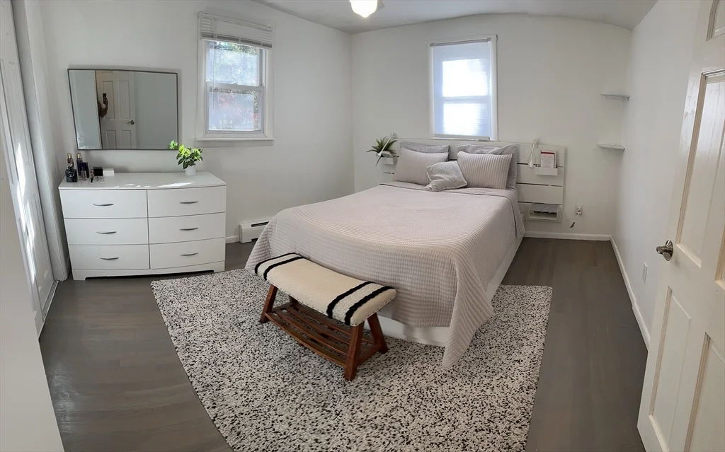 3 bed, 1 bath apartment for rent at 183 Oak St, Raynham — photo 9 of 18