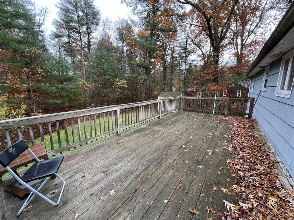 3 bed, 1 bath apartment for rent at 183 Oak St, Raynham — photo 12 of 18