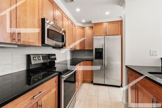 2 bed, 2 bath apartment for rent at 183 Oak St Unit 306, Newton Upper Falls — photo 1 of 8