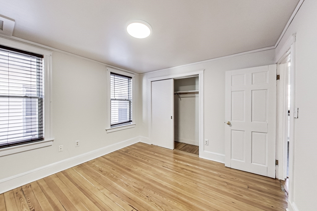 4 bed, 2 bath apartment for rent at 183 Powder House Blvd Unit 2, West Somerville — photo 13 of 38
