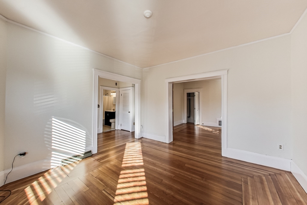4 bed, 2 bath apartment for rent at 183 Powder House Blvd Unit 2, West Somerville — photo 6 of 38