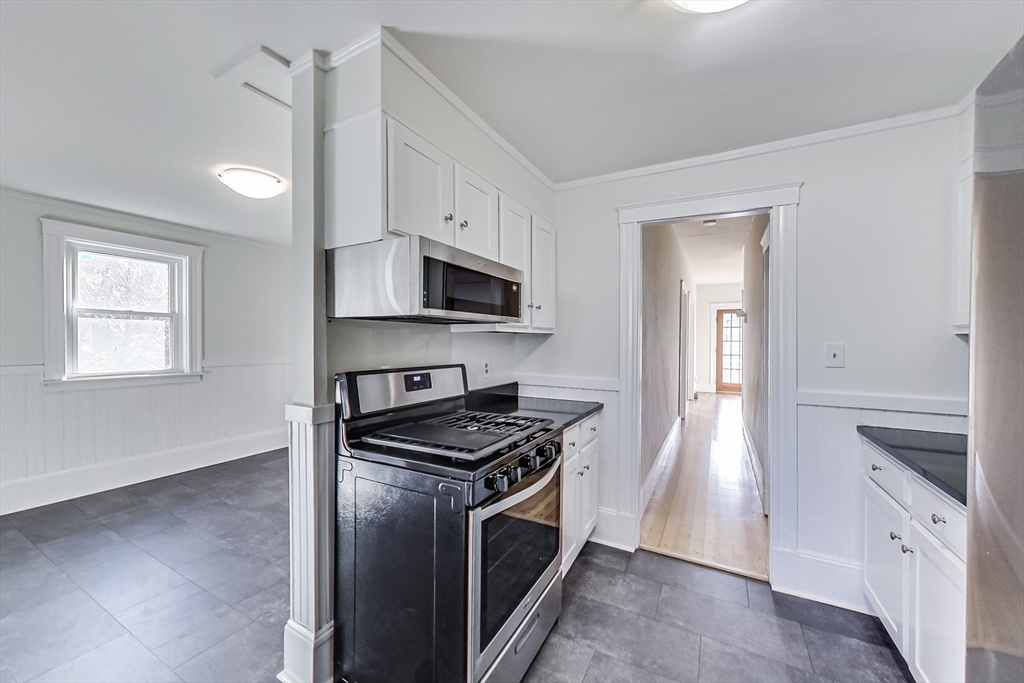 4 bed, 2 bath apartment for rent at 183 Powder House Blvd Unit 2, West Somerville — photo 11 of 38