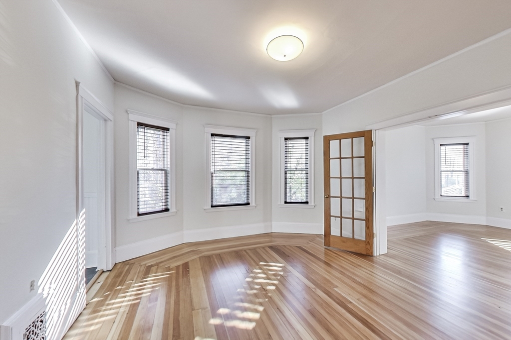 4 bed, 2 bath apartment for rent at 183 Powder House Blvd Unit 2, West Somerville — photo 8 of 38