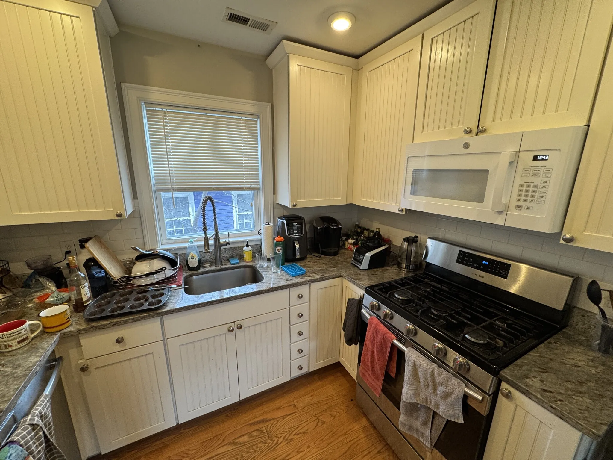 5 bed, 2 bath apartment for rent at 183 River St Unit 2, Cambridge — photo 7 of 32