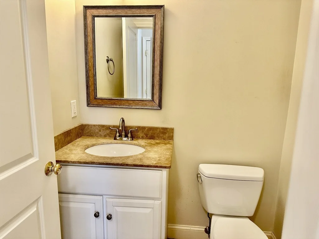 3 bed, 2 bath apartment for rent at 183 Summer St Unit 183, Watertown — photo 6 of 12