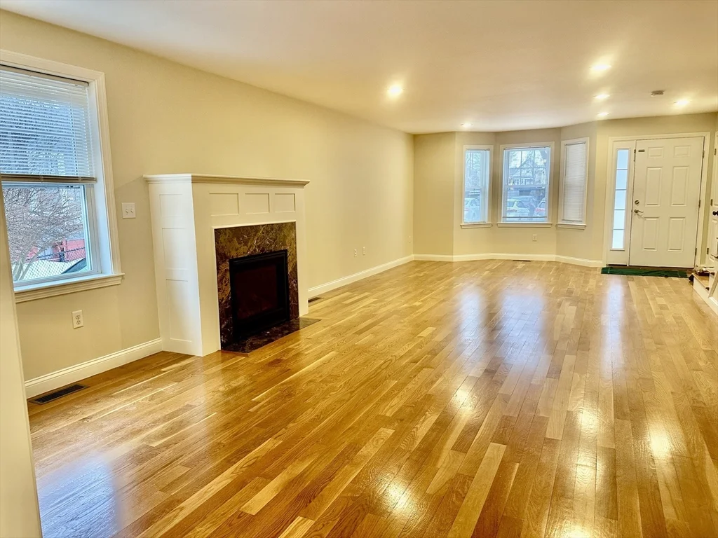 3 bed, 2 bath apartment for rent at 183 Summer St Unit 183, Watertown — photo 1 of 12
