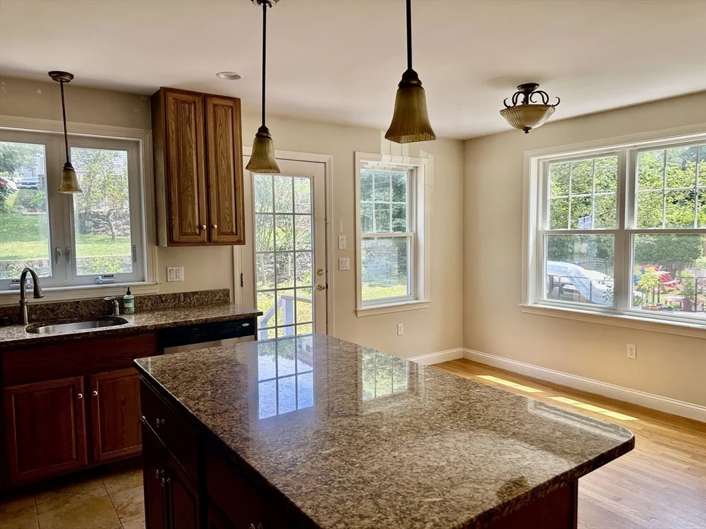 3 bed, 2 bath apartment for rent at 183 Summer St Unit 183, Watertown — photo 4 of 12
