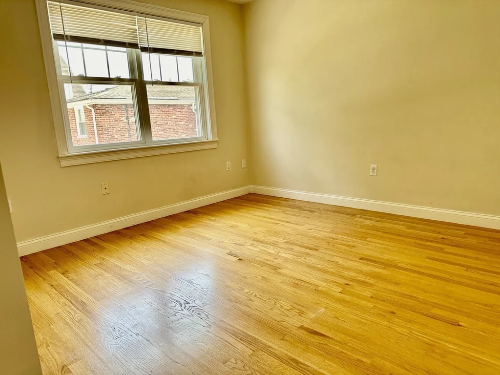 3 bed, 2 bath apartment for rent at 183 Summer St Unit 183, Watertown — photo 9 of 12