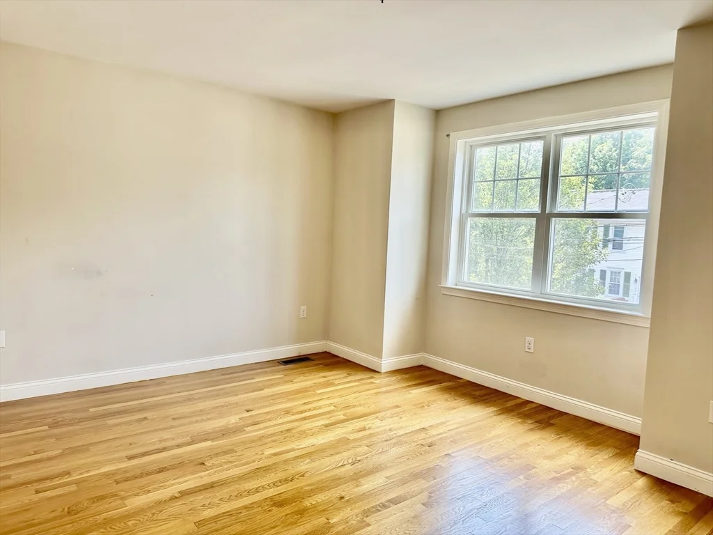 3 bed, 2 bath apartment for rent at 183 Summer St Unit 183, Watertown — photo 7 of 12