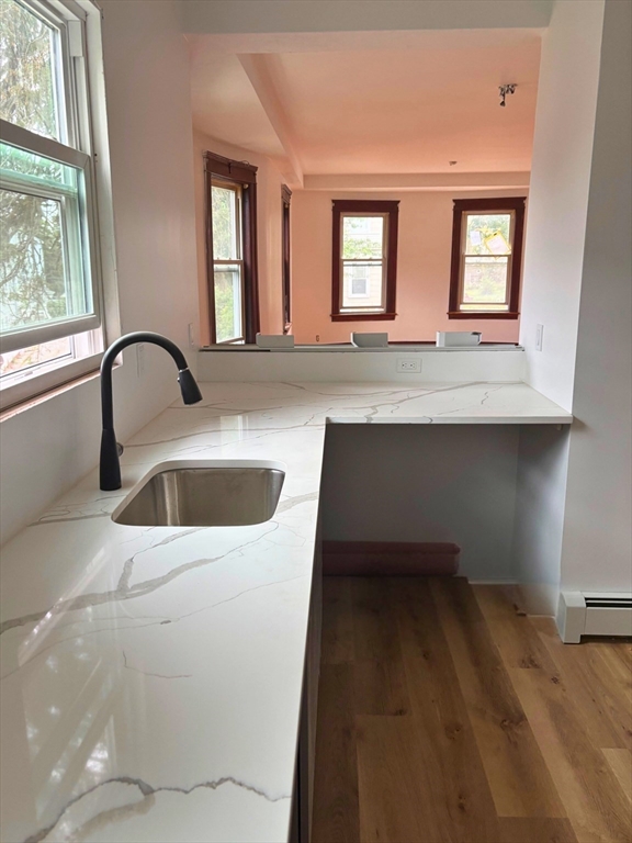 3 bed, 1 bath apartment for rent at 183 Vernon St Unit 1, Worcester — photo 3 of 11