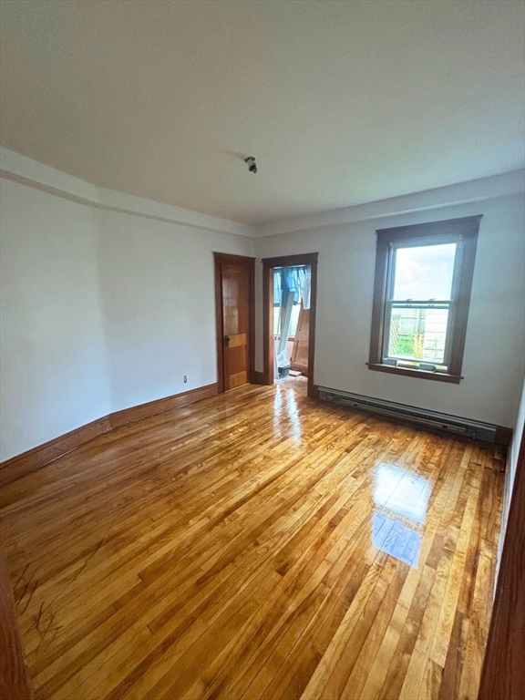 3 bed, 1 bath apartment for rent at 183 Vernon St Unit 1, Worcester — photo 8 of 11