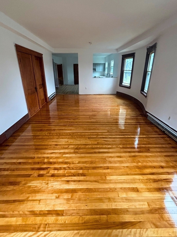 3 bed, 1 bath apartment for rent at 183 Vernon St Unit 1, Worcester — photo 5 of 11