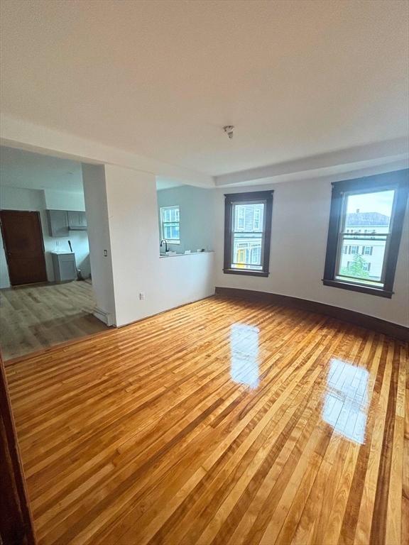 3 bed, 1 bath apartment for rent at 183 Vernon St Unit 1, Worcester — photo 7 of 11