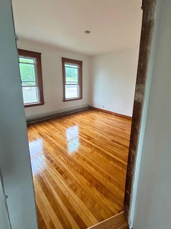 3 bed, 1 bath apartment for rent at 183 Vernon Unit 2, Worcester — photo 7 of 9