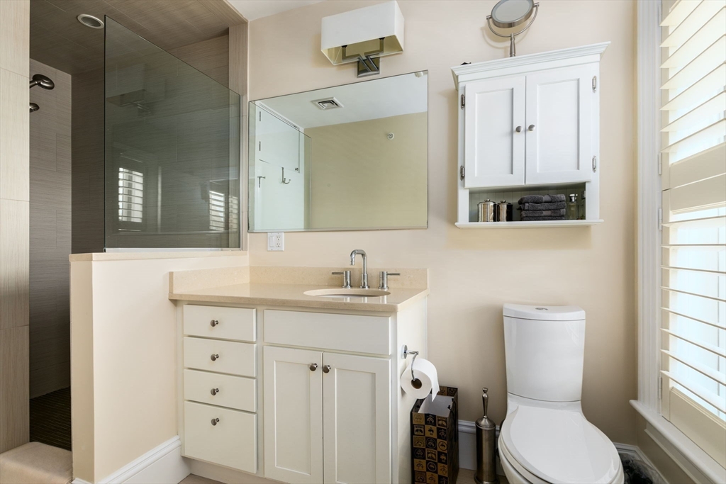 1 bed, 1 bath apartment for rent at 183 W Canton St Unit 4-FURNISHED, South End — photo 9 of 12