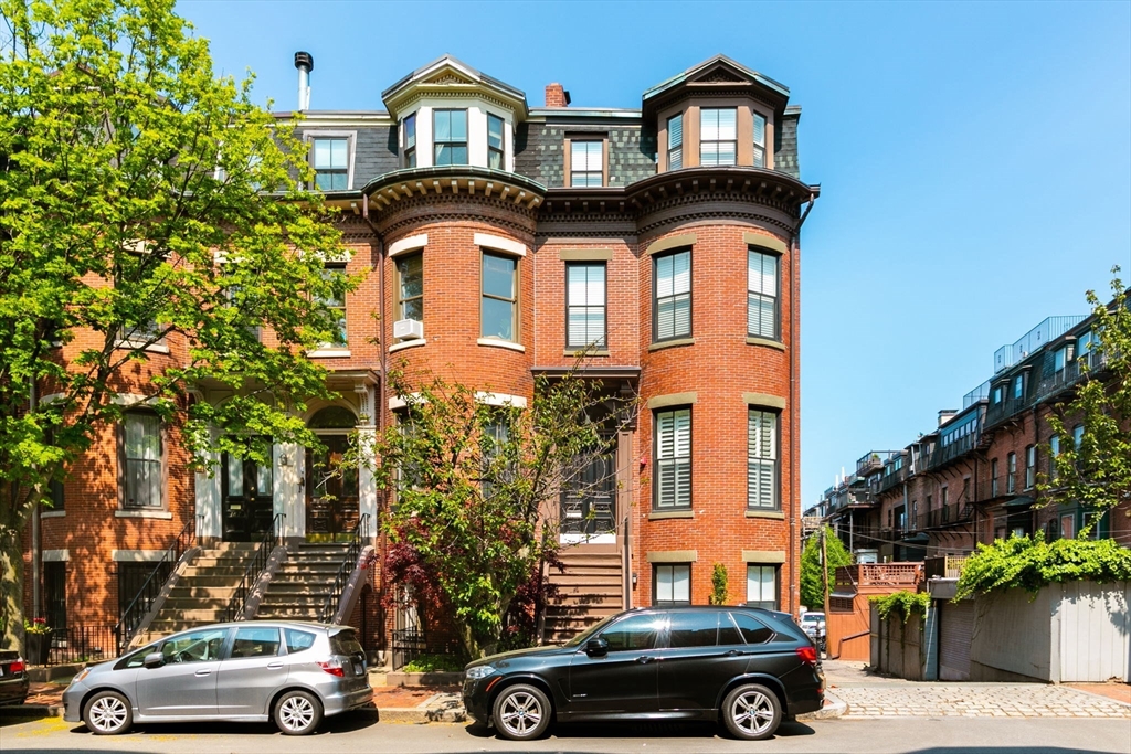 1 bed, 1 bath apartment for rent at 183 W Canton St Unit 4-FURNISHED, South End — photo 11 of 12