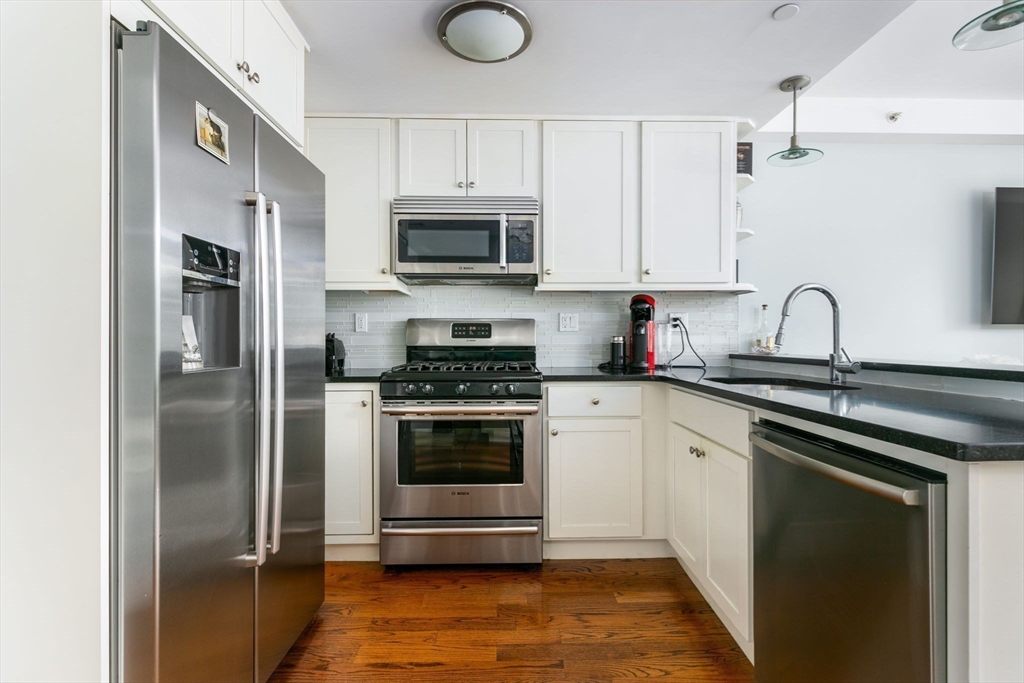 1 bed, 1 bath apartment for rent at 183 W Canton St Unit 4-FURNISHED, South End — photo 3 of 12
