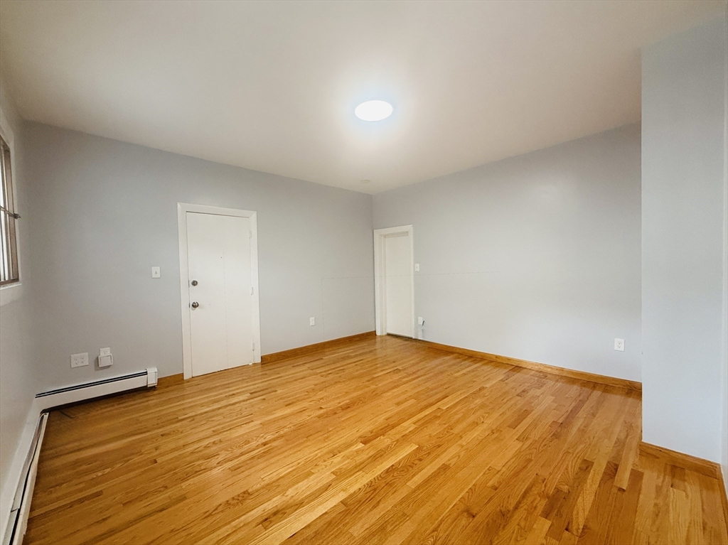 2 bed, 1 bath apartment for rent at 183 Windsor St Unit 1, The Port — photo 8 of 14