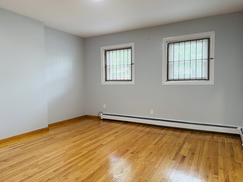 2 bed, 1 bath apartment for rent at 183 Windsor St Unit 1, The Port — photo 7 of 14