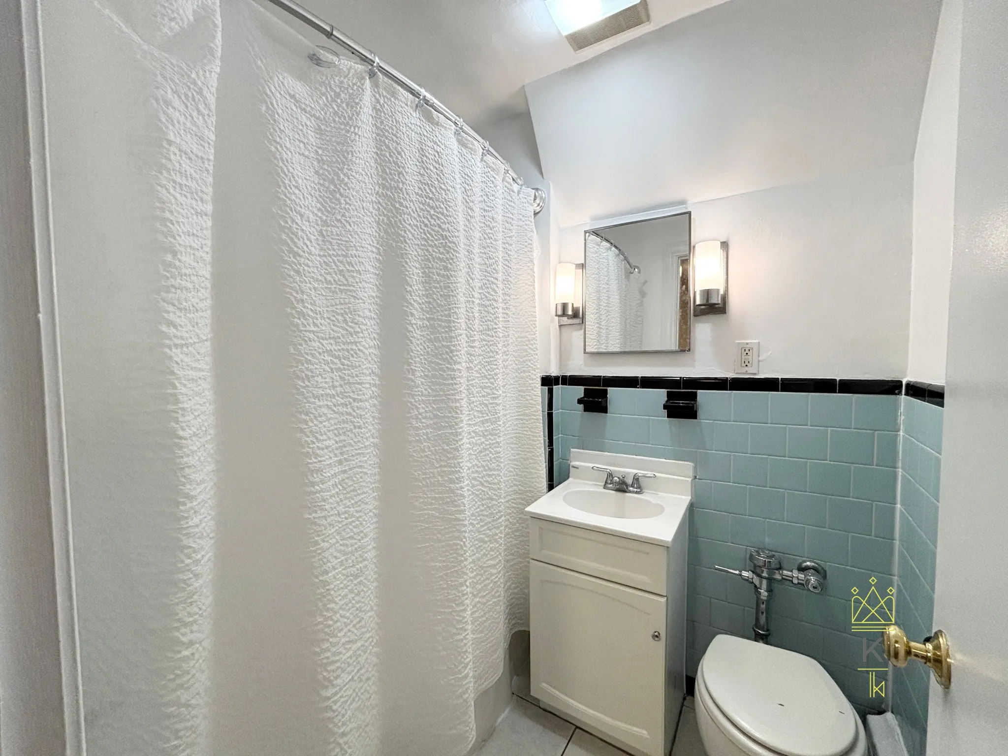 Studio bed, 1 bath apartment for rent at 183 Winthrop Rd Unit 03, Aspinwall Hill — photo 5 of 6