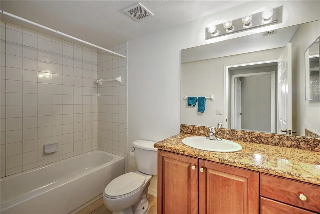 3 bed, 2 bath apartment for rent at 1836 Concordia Lake Circle Unit 1303, Cape Coral — photo 22 of 37