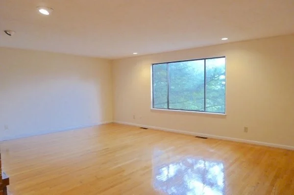 4 bed, 3 bath apartment for rent at 184-186 Austin St Unit 1, West Newton — photo 6 of 26