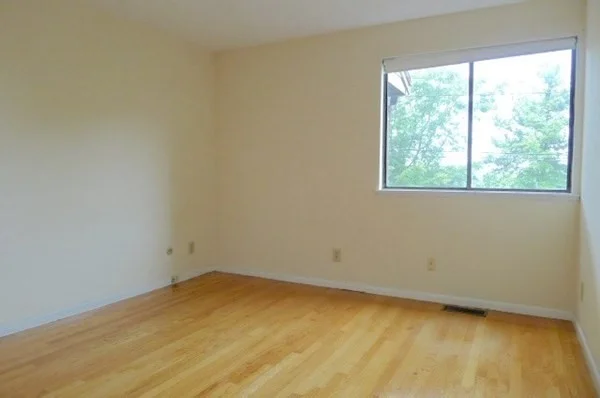 4 bed, 3 bath apartment for rent at 184-186 Austin St Unit 1, West Newton — photo 13 of 26