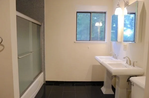 4 bed, 3 bath apartment for rent at 184-186 Austin St Unit 1, West Newton — photo 15 of 26