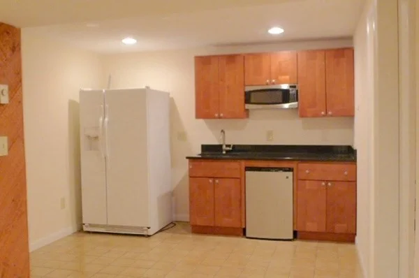 4 bed, 3 bath apartment for rent at 184-186 Austin St Unit 1, West Newton — photo 22 of 26