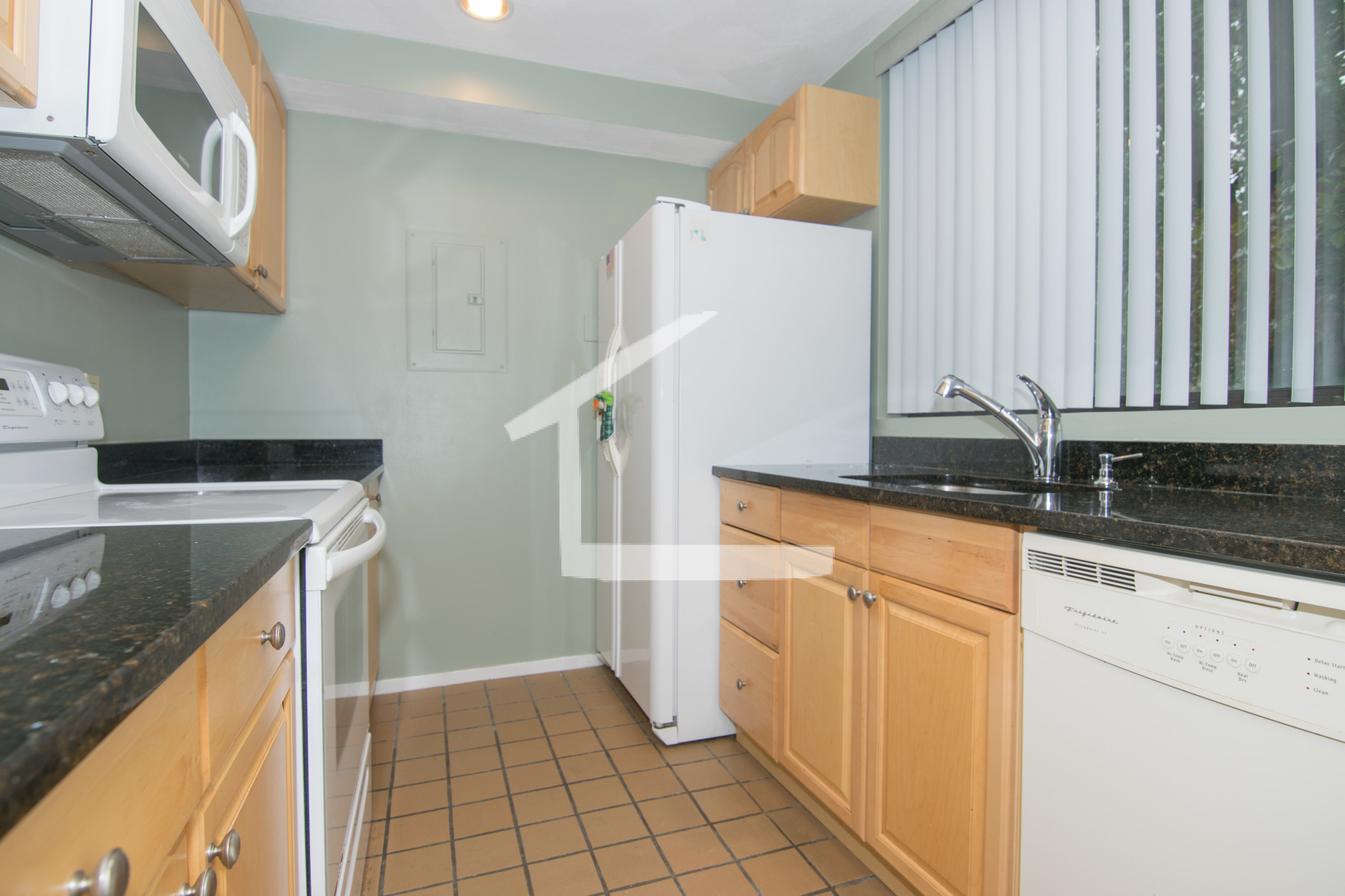 2 bed, 1 bath apartment for rent at 184 Allston St Unit 2, Brighton — photo 2 of 15