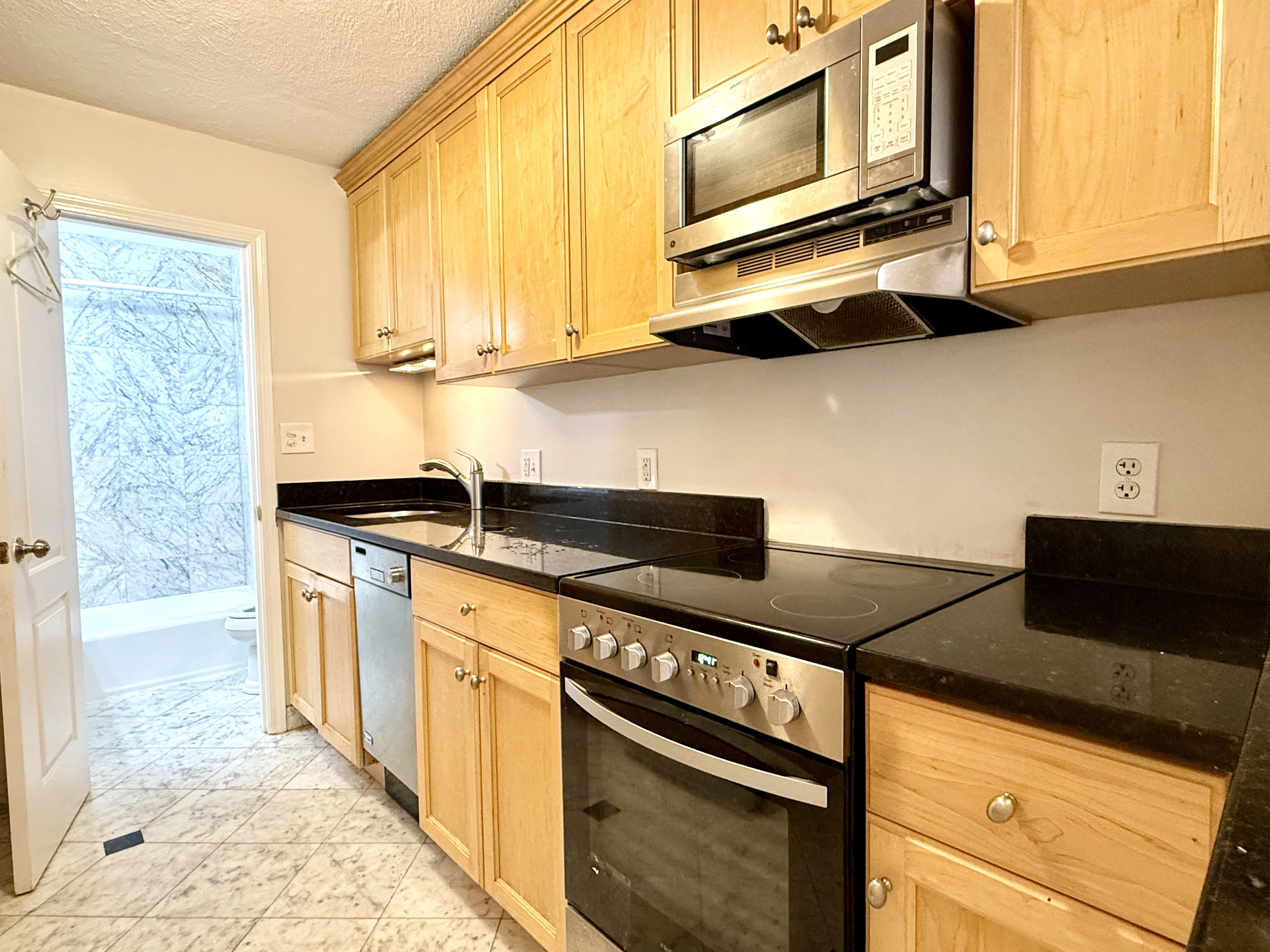1 bed, 1 bath apartment for rent at 184 Beacon St Unit 2R, Back Bay — photo 5 of 11