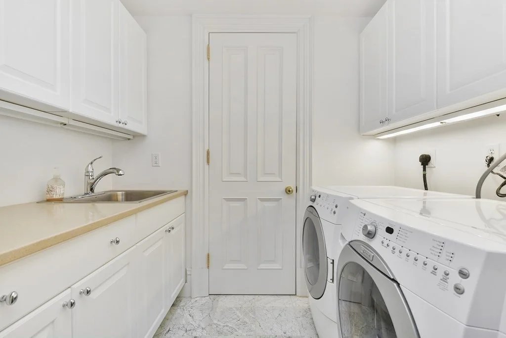 3 bed, 2 bath apartment for rent at 184 Beacon Unit Penthouse, Back Bay — photo 12 of 23
