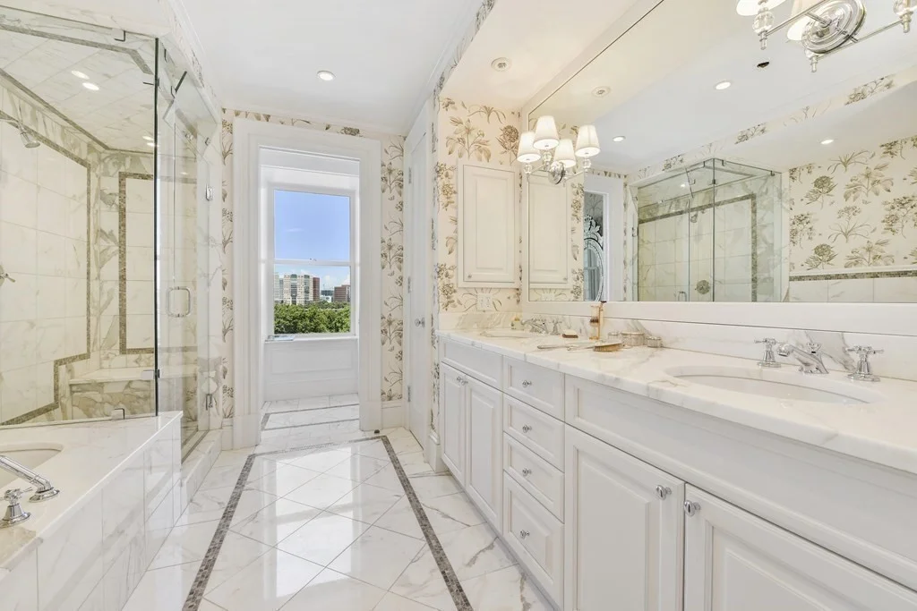 3 bed, 2 bath apartment for rent at 184 Beacon Unit Penthouse, Back Bay — photo 10 of 23