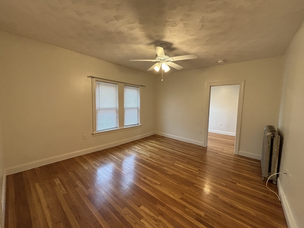 2 bed, 1 bath apartment for rent at 184 Bucknam Unit 2, Everett — photo 4 of 14