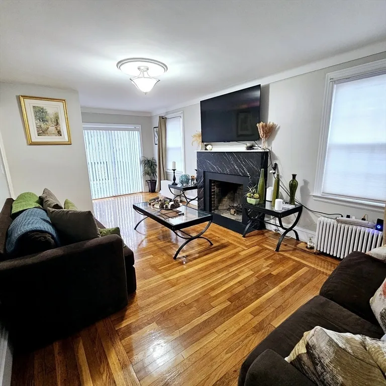 3 bed, 2 bath apartment for rent at 184 Canton St Unit 0, East Side — photo 9 of 20