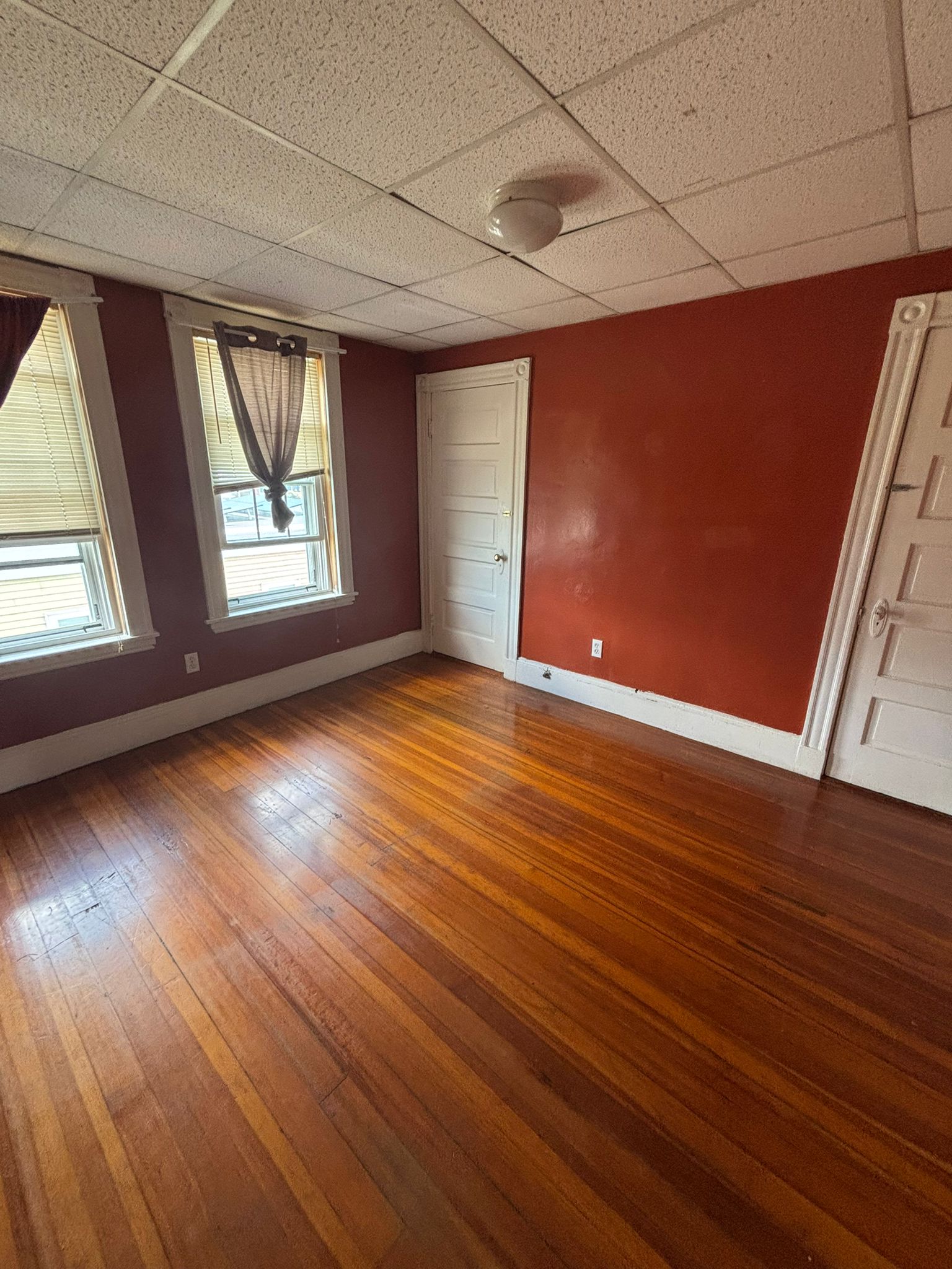 3 bed, 1 bath apartment for rent at 184 Congress Ave Unit 3, Chelsea — photo 1 of 16