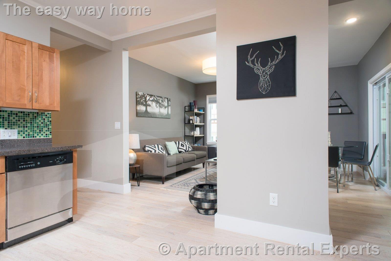 3 bed, 1 bath apartment for rent at 184 Green St Unit 2, Central Square — photo 2 of 33