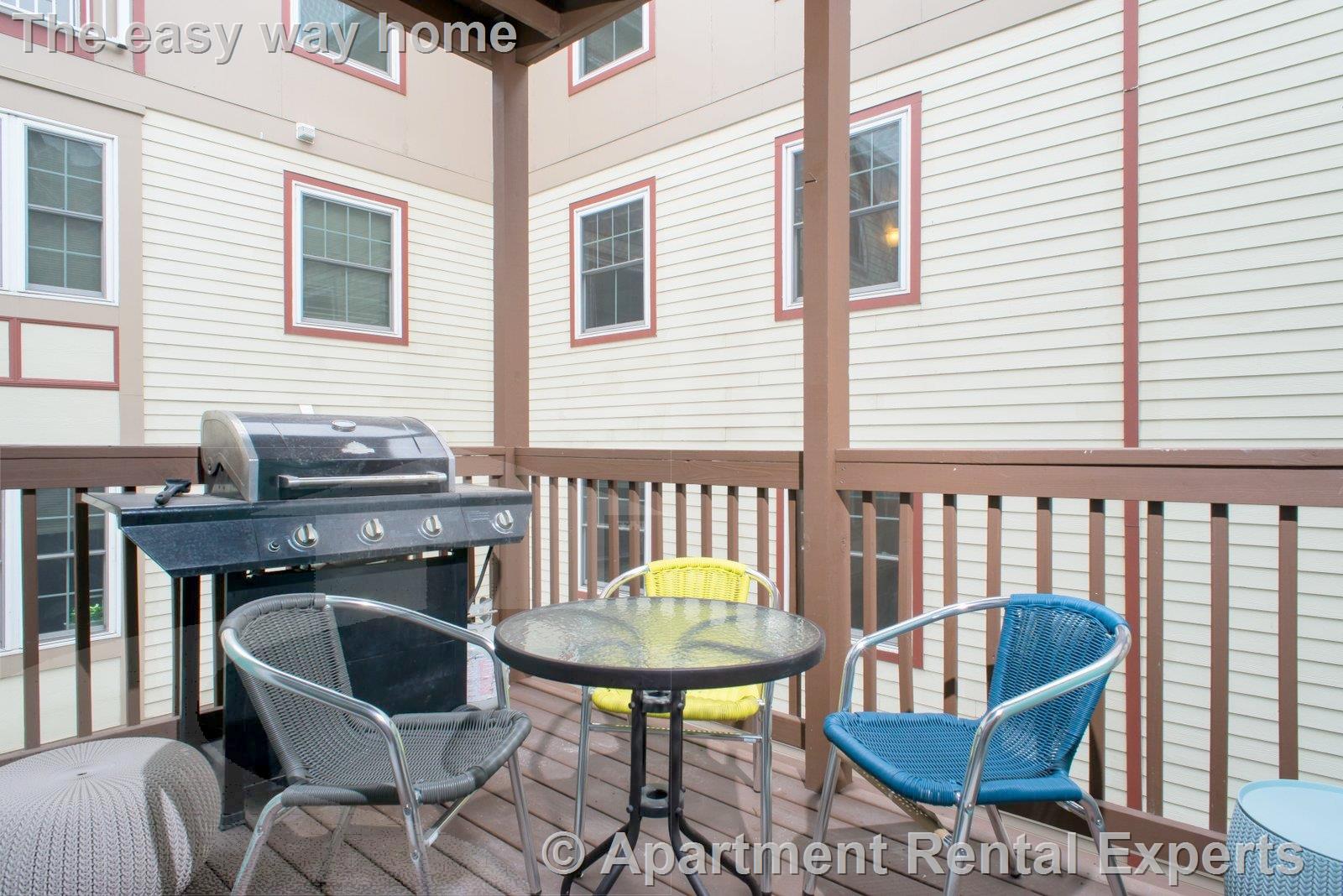 3 bed, 1 bath apartment for rent at 184 Green St Unit 2, Central Square — photo 5 of 33